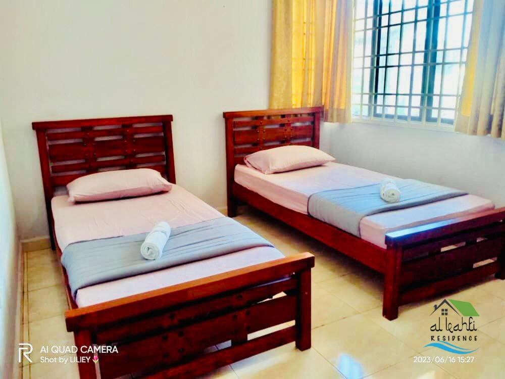Qalya Homestay 2 @ كوتا بْهارو المظهر الخارجي الصورة